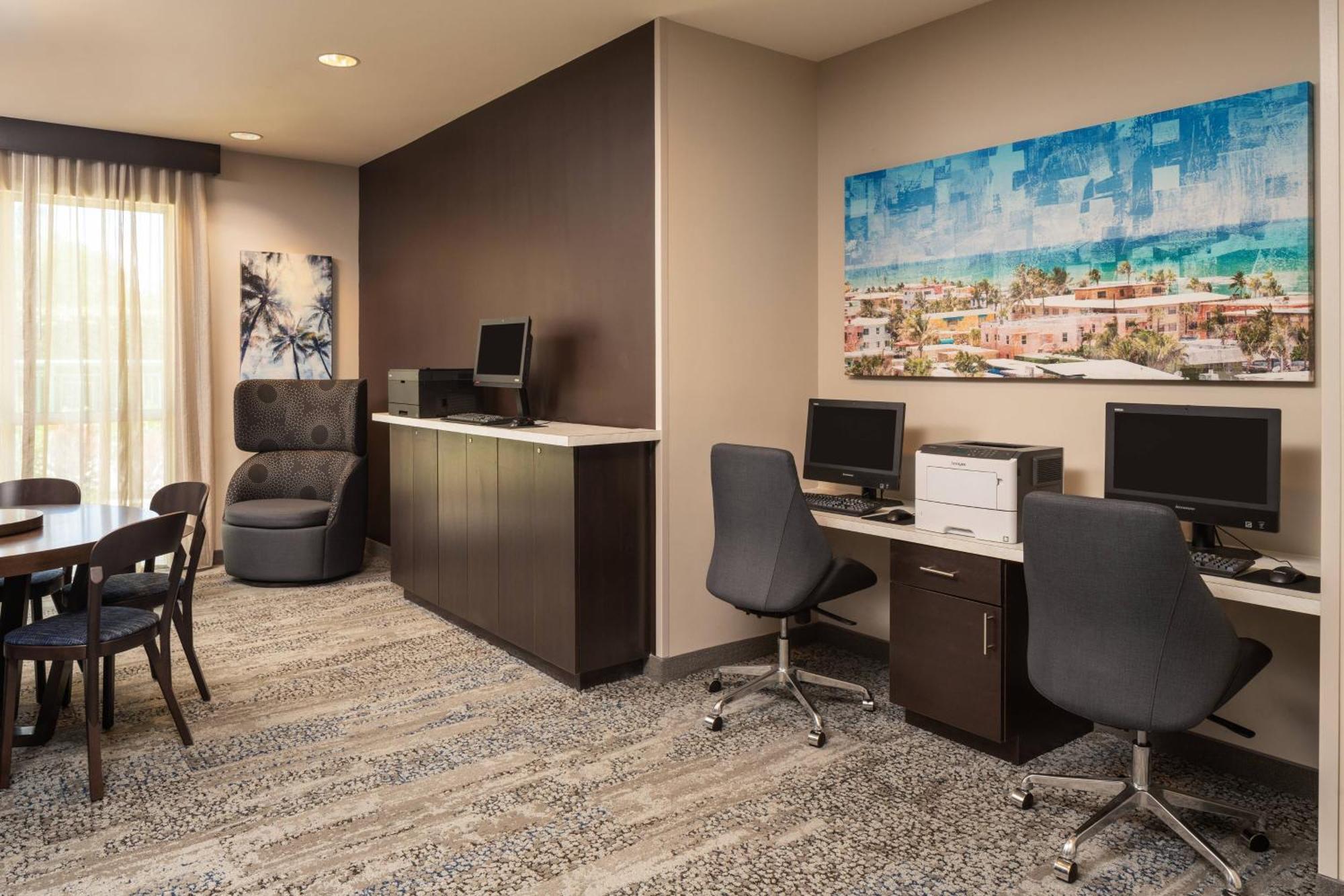Courtyard By Marriott Fort Lauderdale Airport & Cruise Port Dania Beach Exterior foto