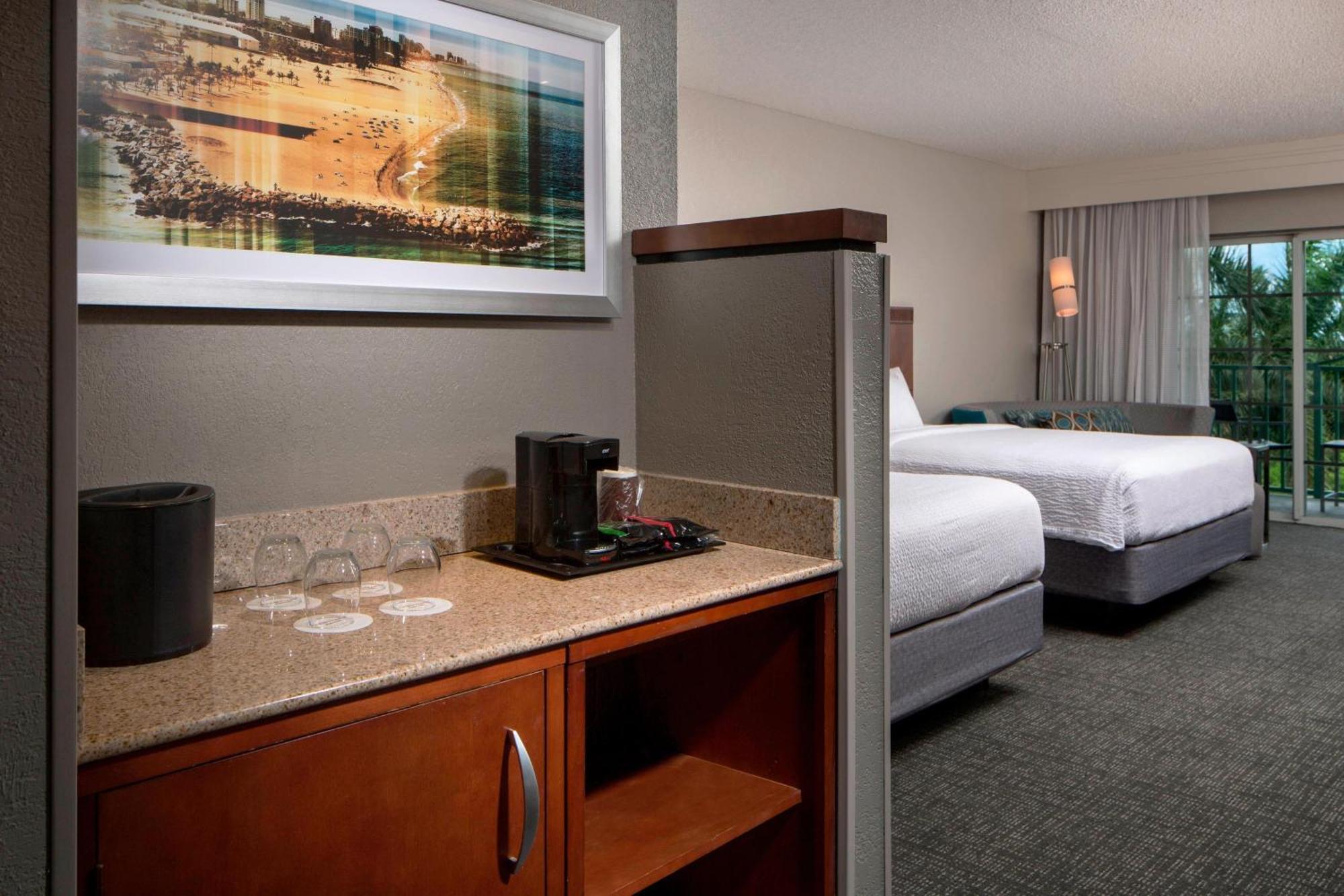 Courtyard By Marriott Fort Lauderdale Airport & Cruise Port Dania Beach Exterior foto